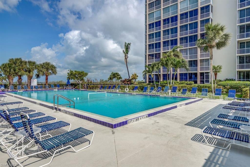 CRECIENTE CONDO SOUTH - Residential