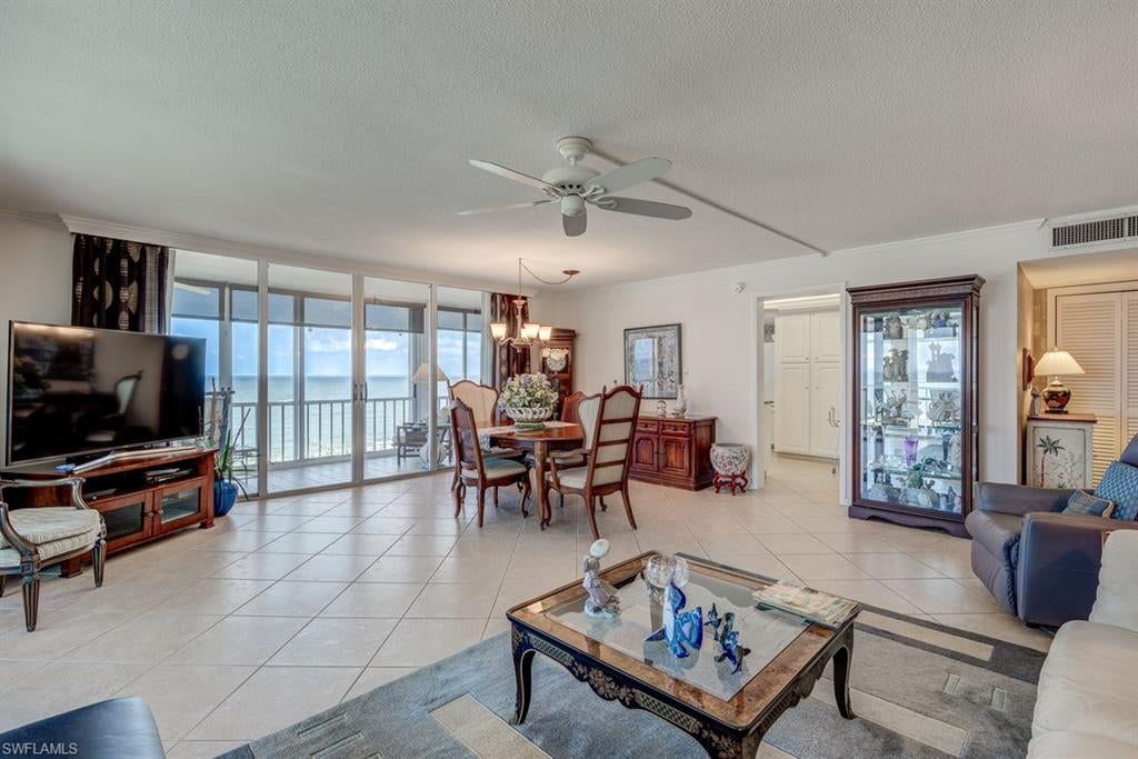 CRECIENTE CONDO SOUTH - Residential