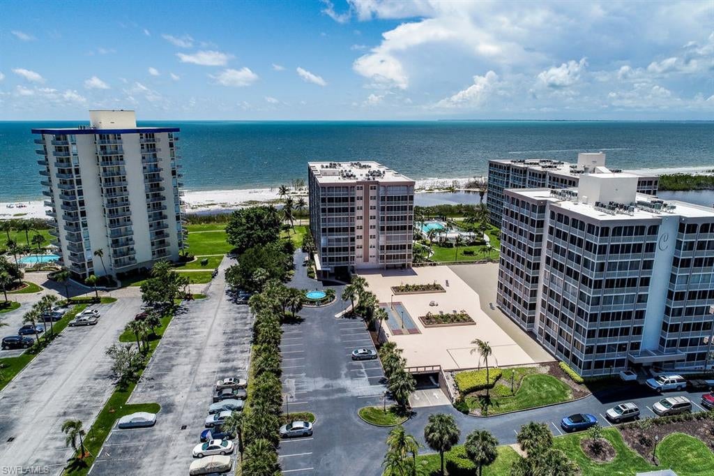 CRECIENTE CONDO SOUTH - Residential