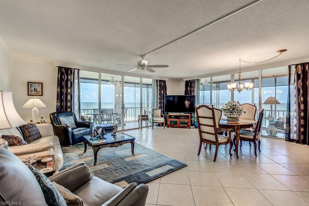 CRECIENTE CONDO SOUTH - Residential