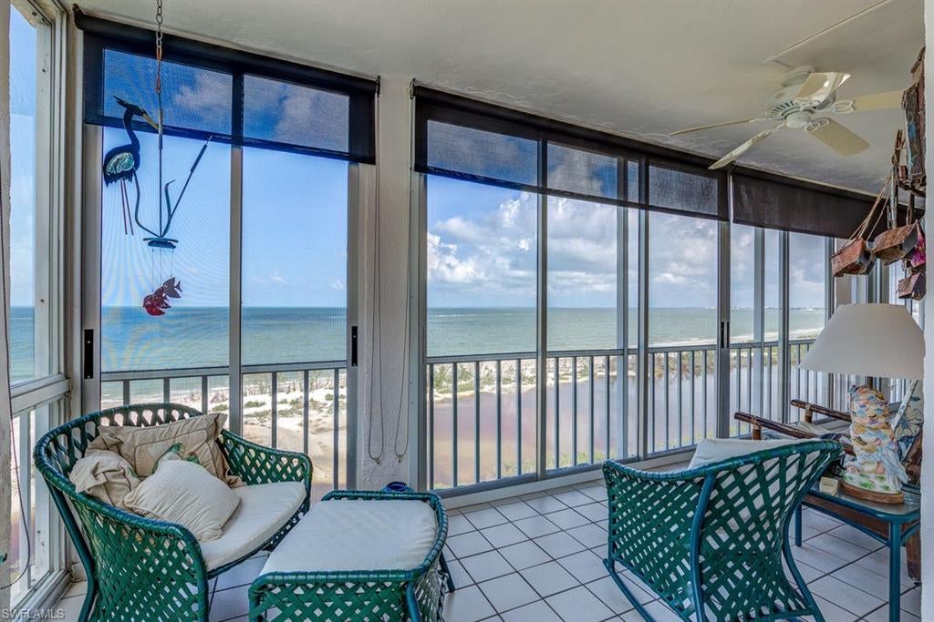 CRECIENTE CONDO SOUTH - Residential