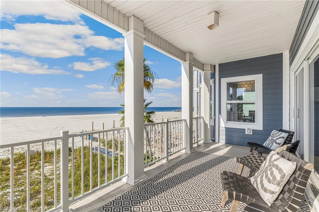CRESCENT BEACH - Residential