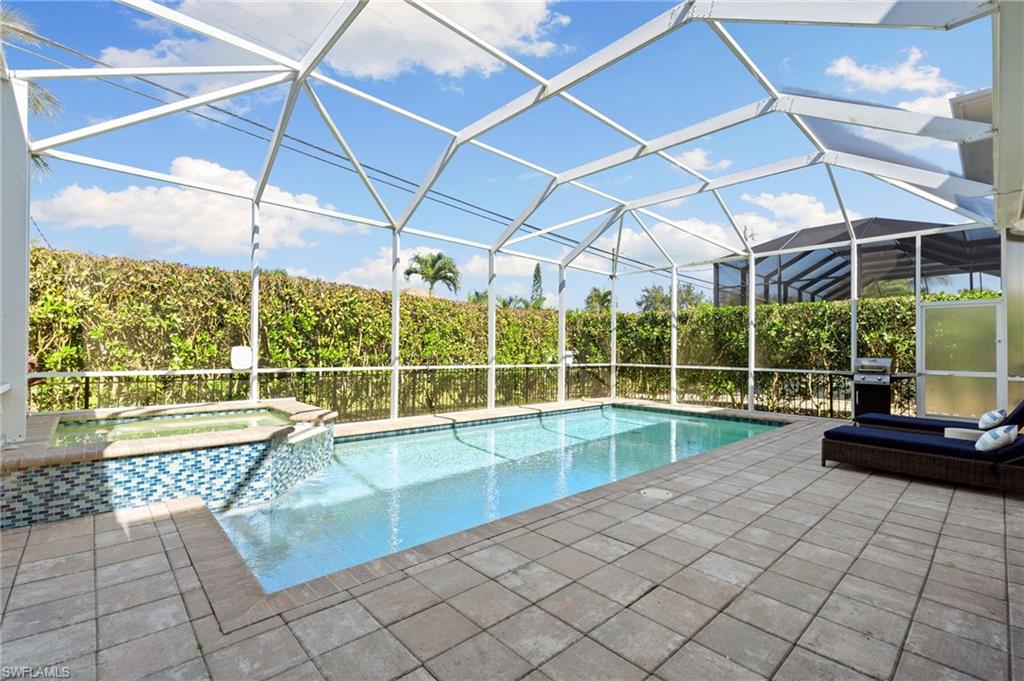 NAPLES PARK - Residential