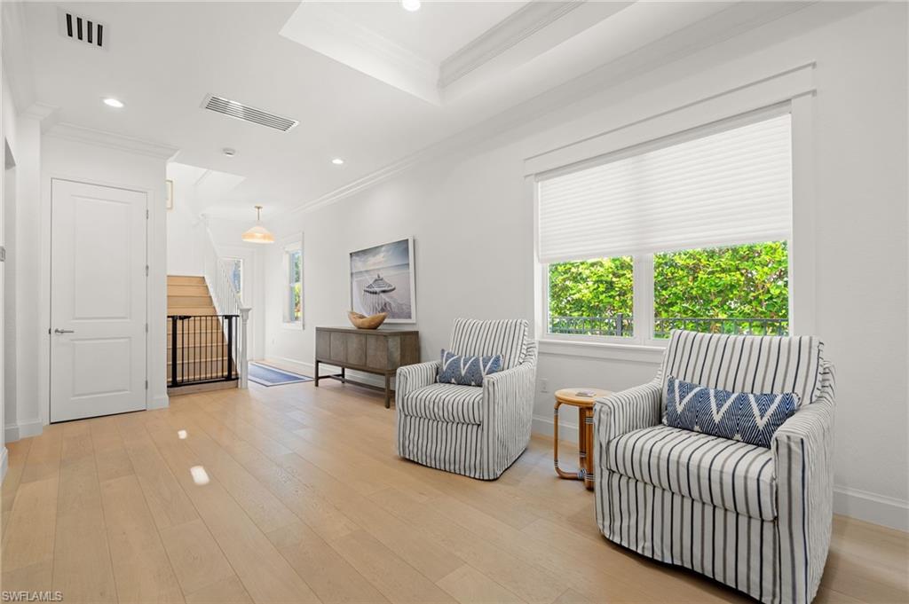 NAPLES PARK - Residential