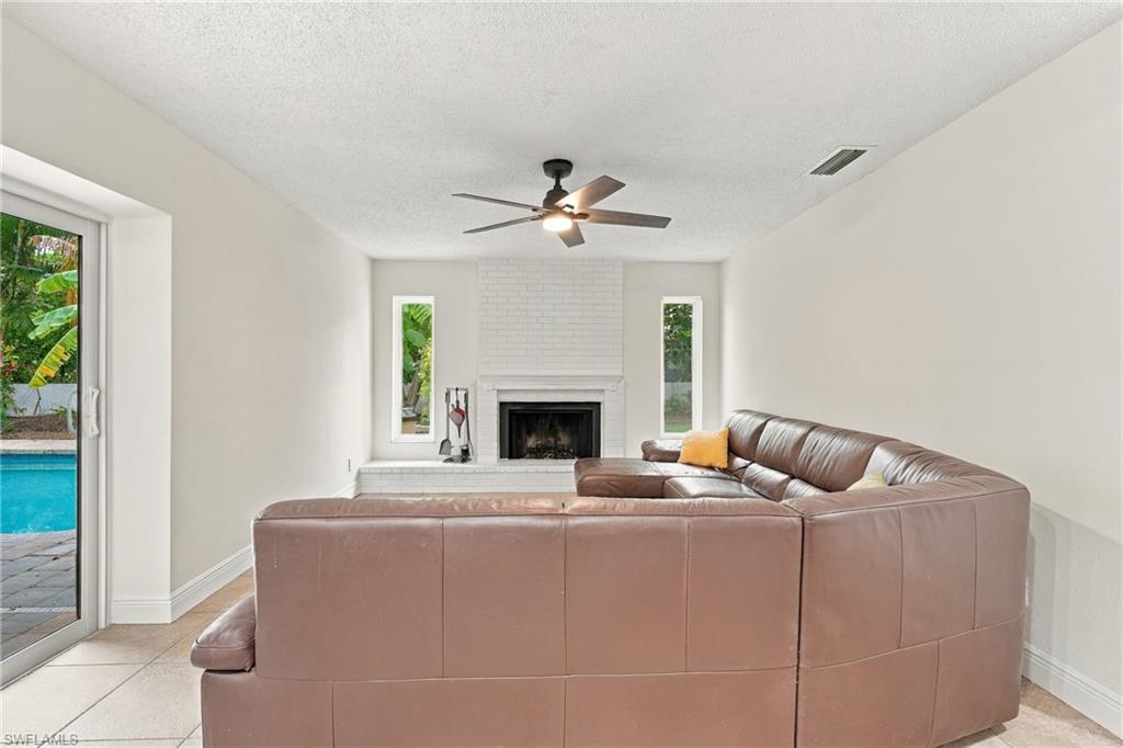 WHISKEY CREEK - Residential