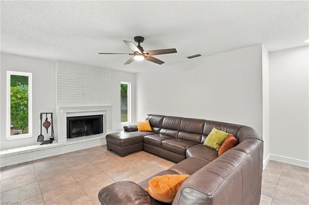 WHISKEY CREEK - Residential