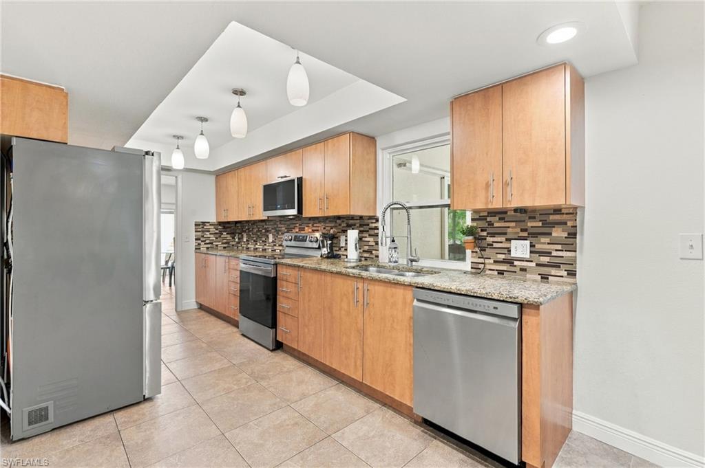 WHISKEY CREEK - Residential