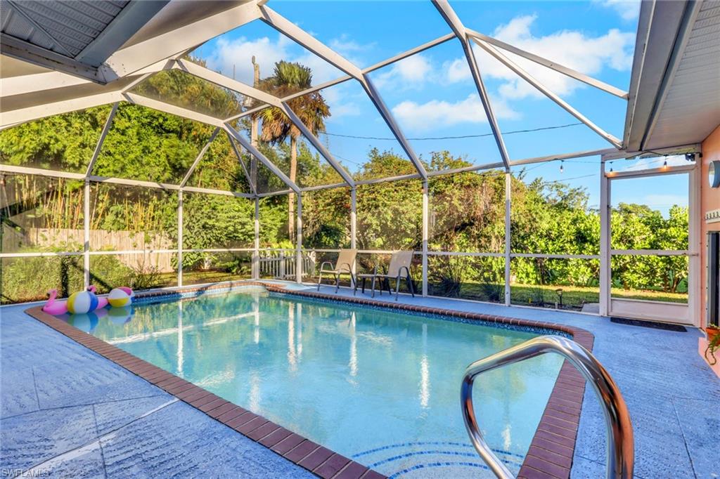 YACHT CLUB COLONY - Residential