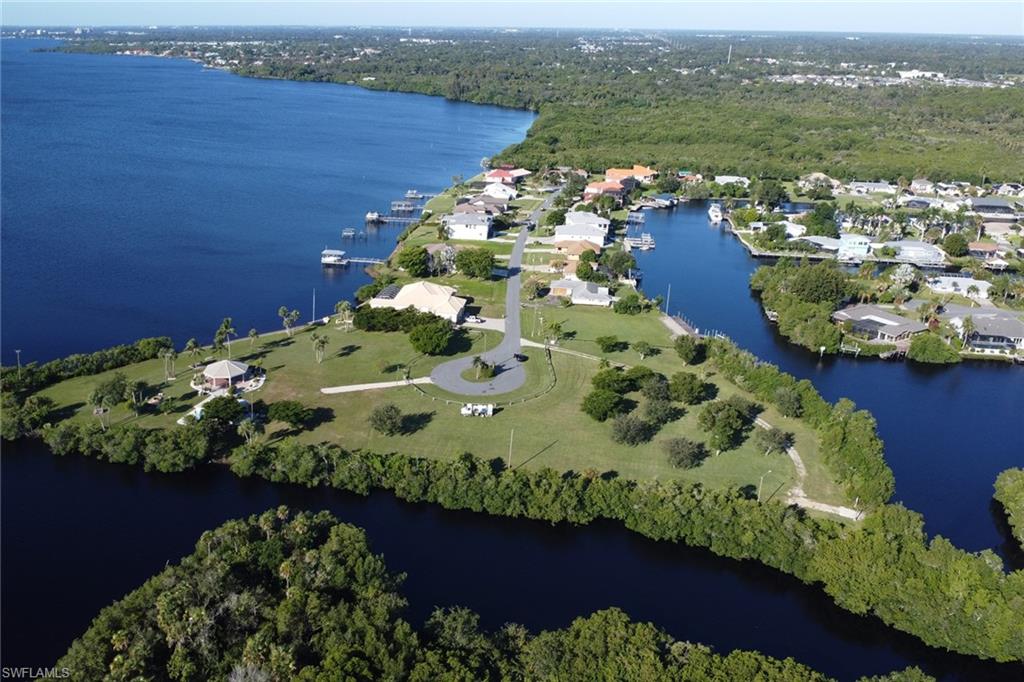 YACHT CLUB COLONY - Residential