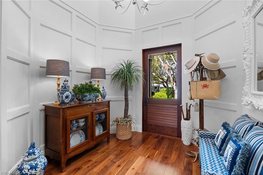 OLDE NAPLES - Residential