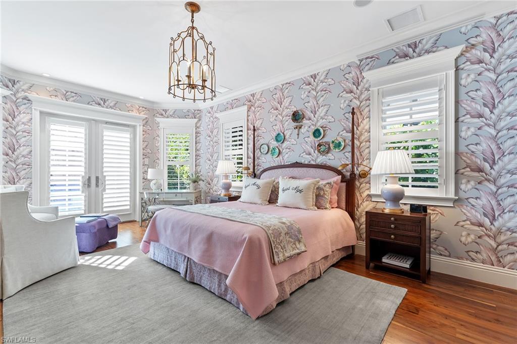 OLDE NAPLES - Residential