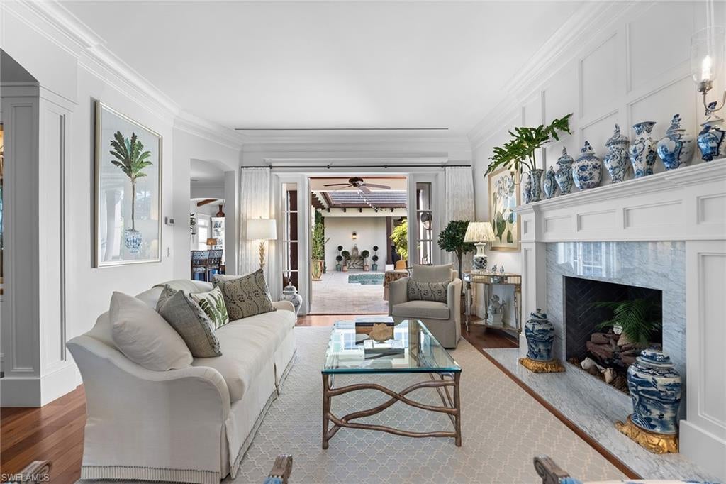 OLDE NAPLES - Residential