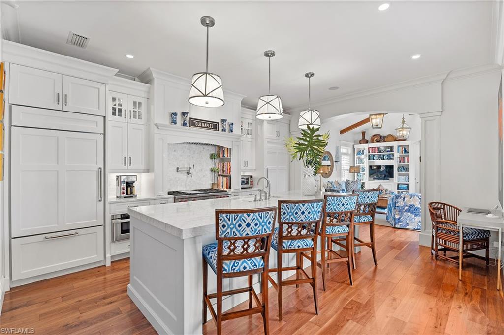 OLDE NAPLES - Residential