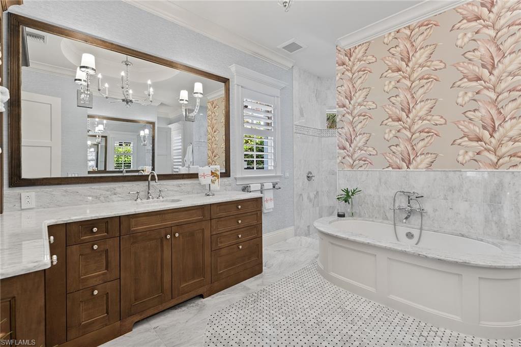 OLDE NAPLES - Residential