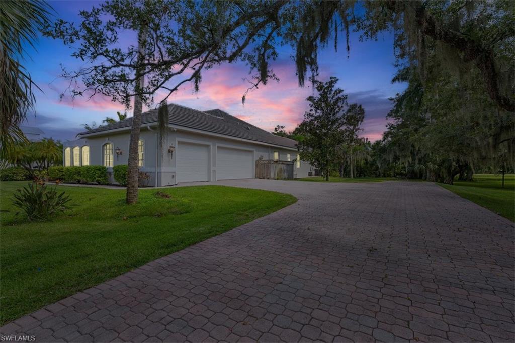 SKYLINE WOODS - Residential