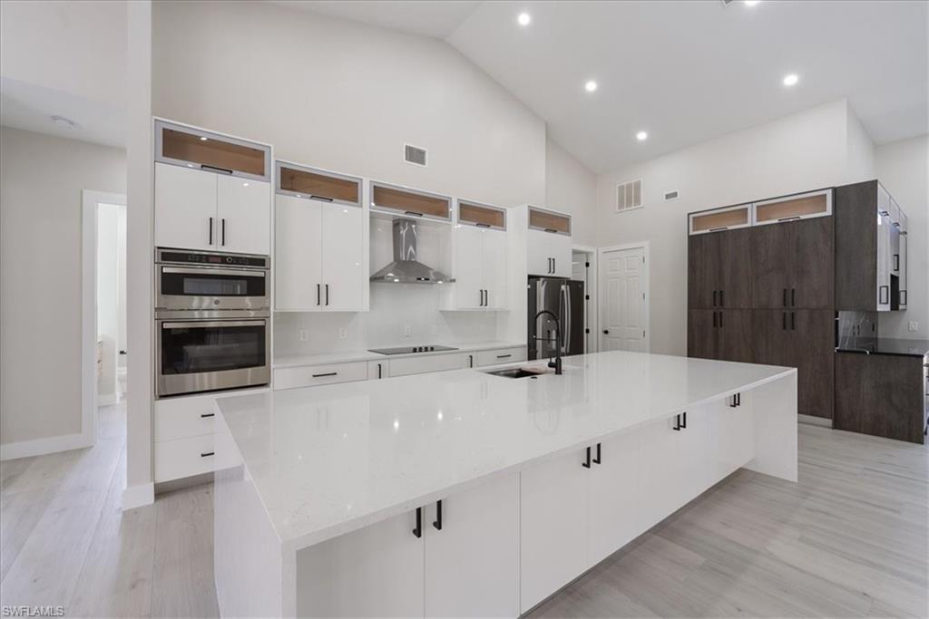 SKYLINE WOODS - Residential