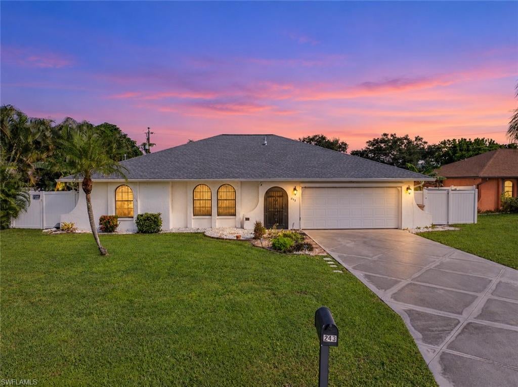 CAPE CORAL - Residential