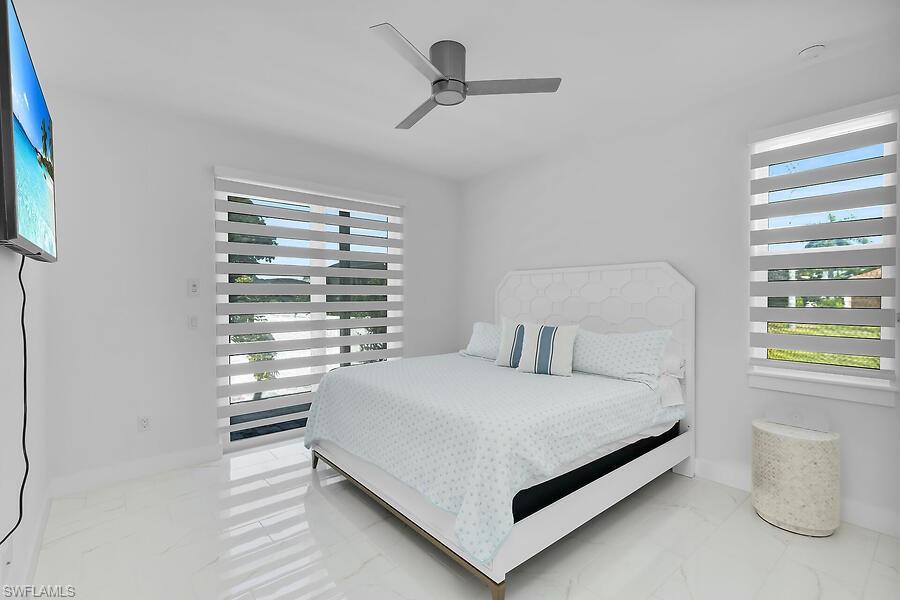 MARCO BEACH - Residential