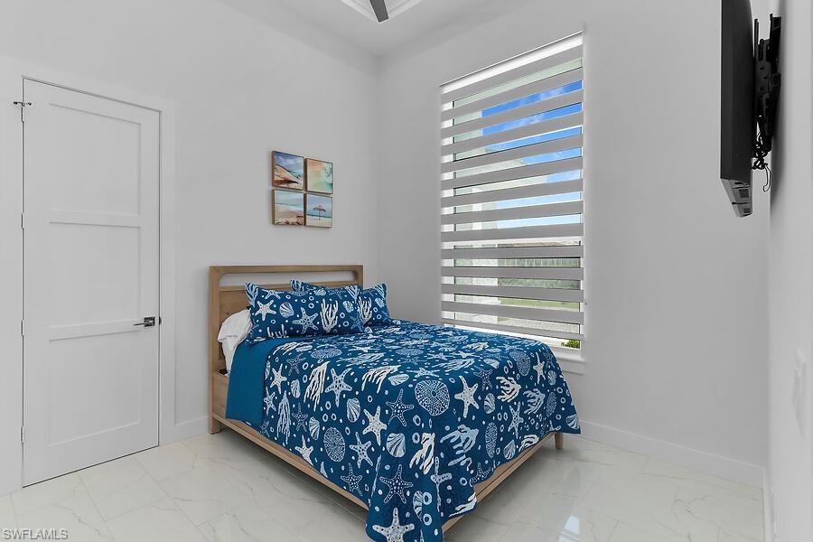 MARCO BEACH - Residential