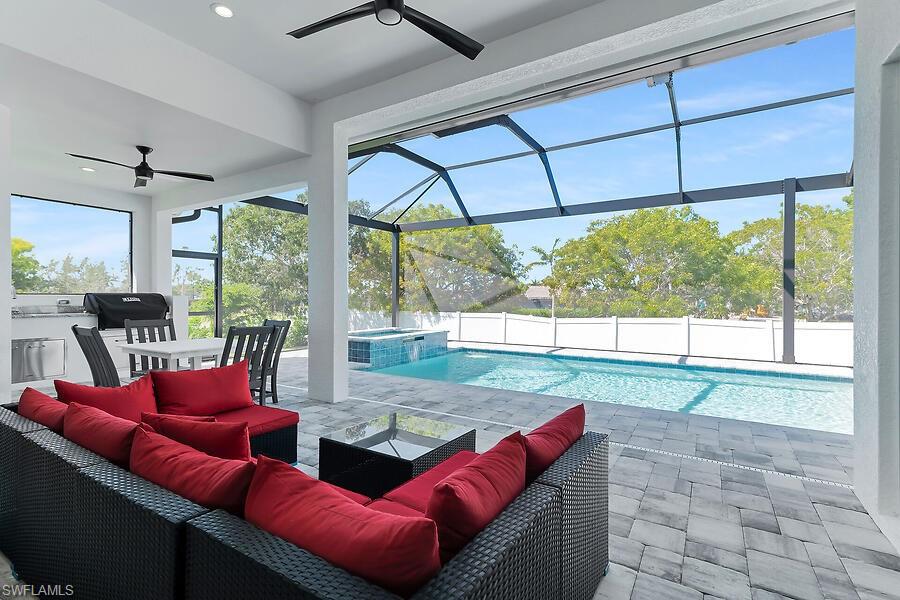 MARCO BEACH - Residential