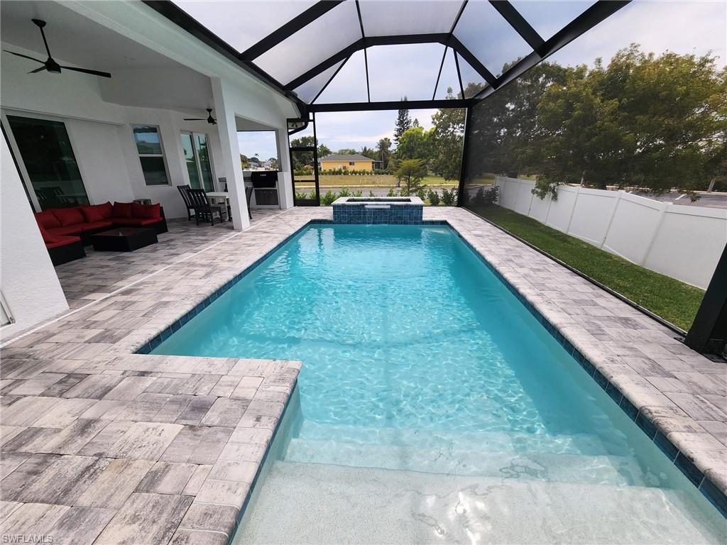 MARCO BEACH - Residential