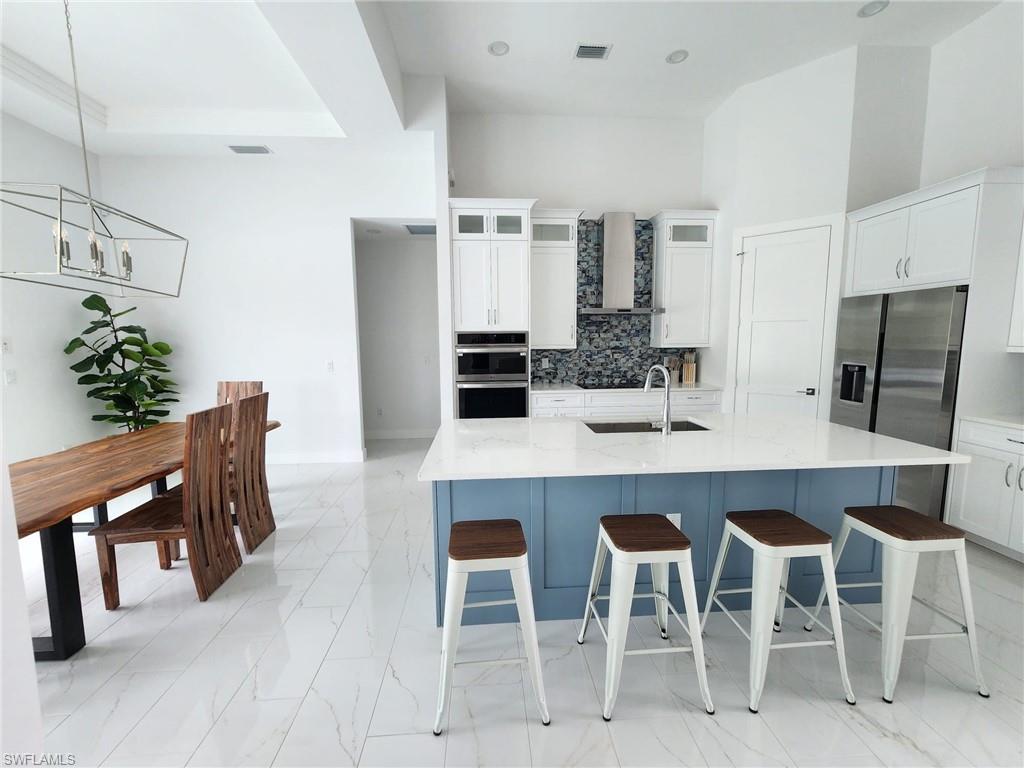 MARCO BEACH - Residential