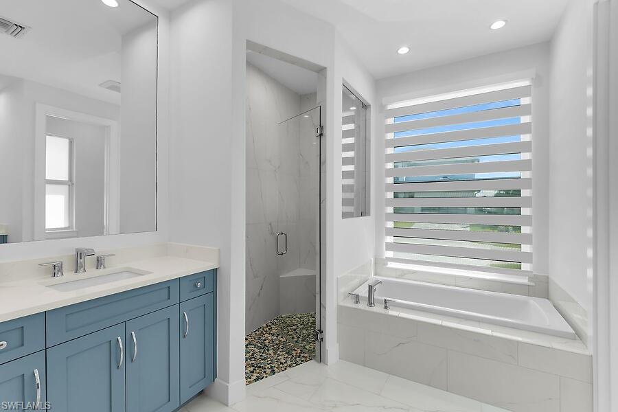 MARCO BEACH - Residential