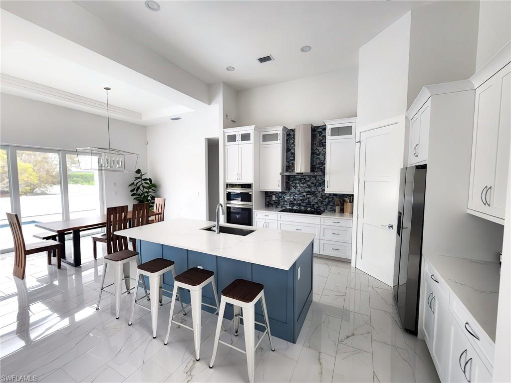 MARCO BEACH - Residential