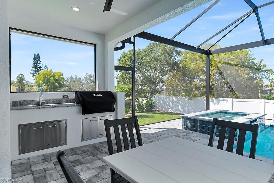 MARCO BEACH - Residential