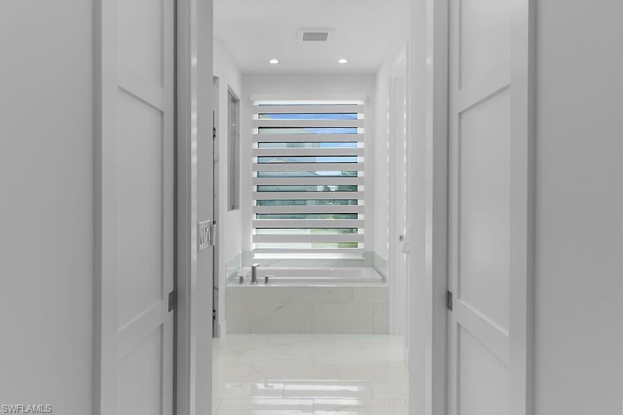 MARCO BEACH - Residential