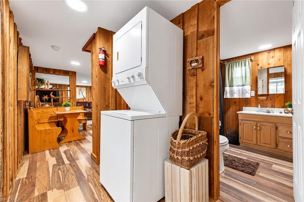 LAKEPORT - Residential