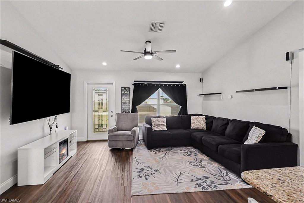 BANYAN VILLAGE - Residential