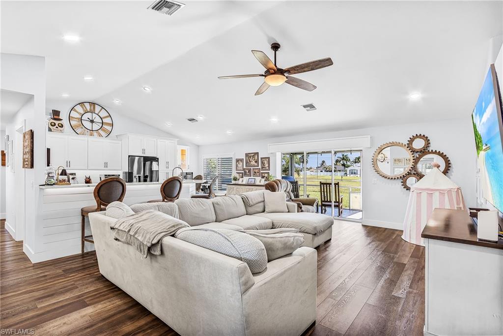 CAPE CORAL - Residential