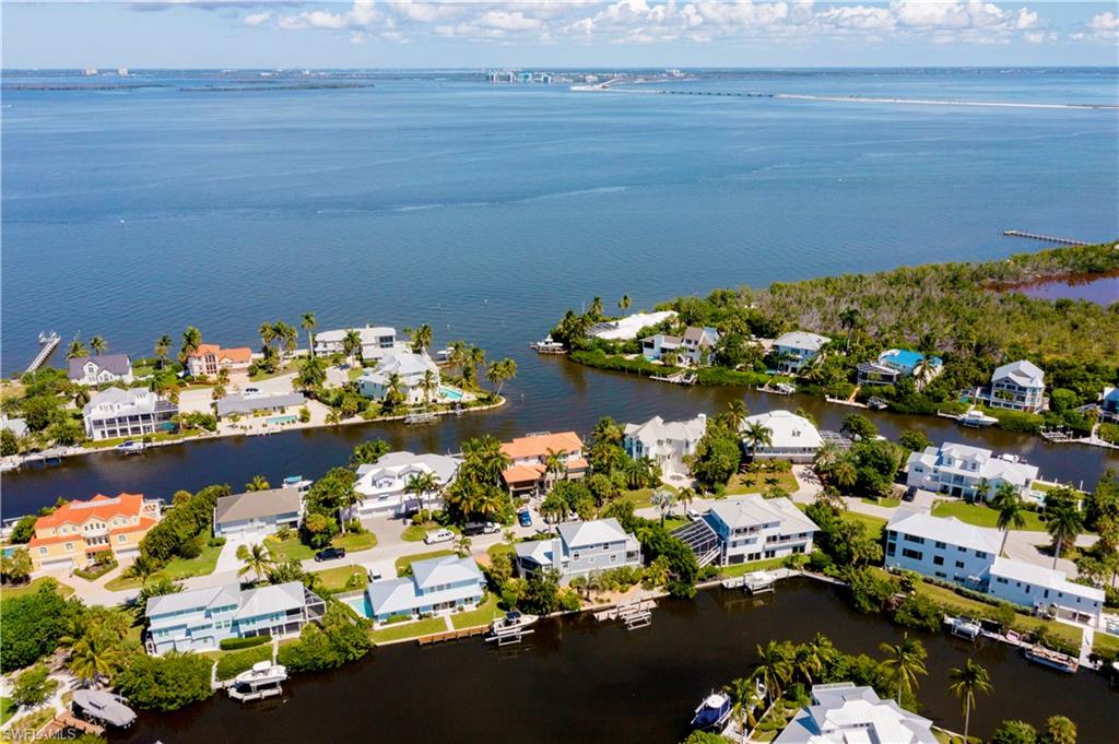 SANIBEL ISLES - Residential