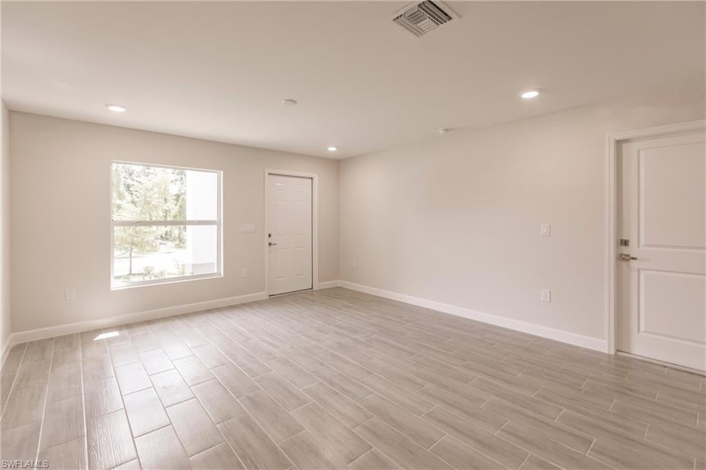 BUCKINGHAM - Residential Lease