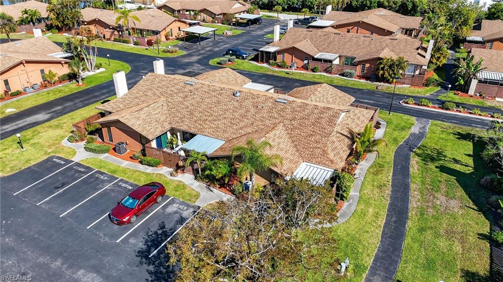ROYAL WOODS - Residential
