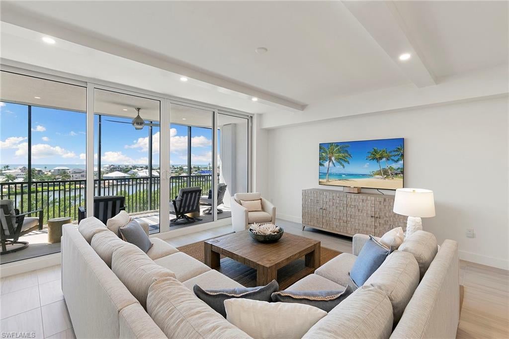 GRANDVIEW AT BAY BEACH - Residential