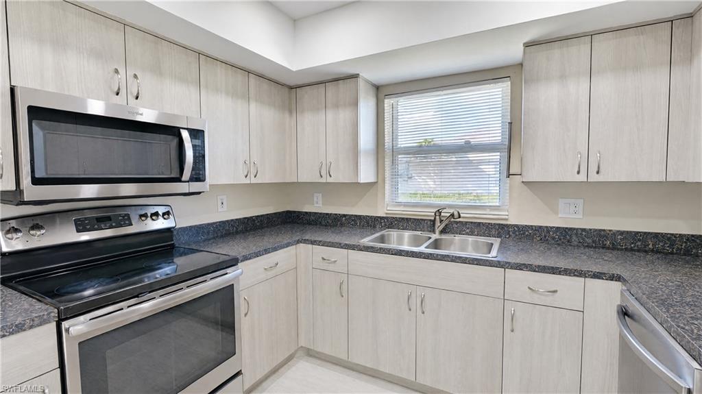 CAPE CORAL - Residential Income