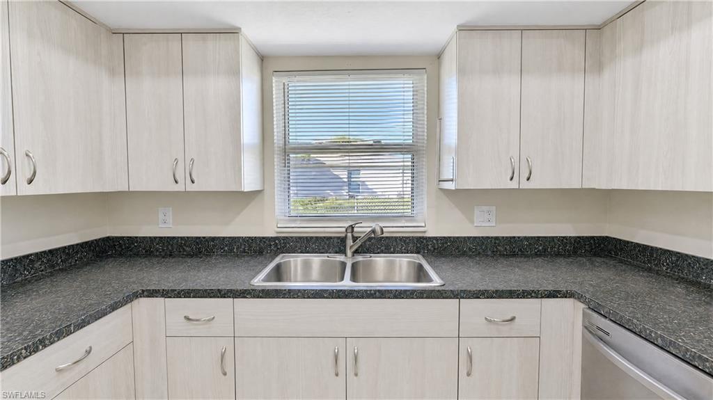 CAPE CORAL - Residential Income