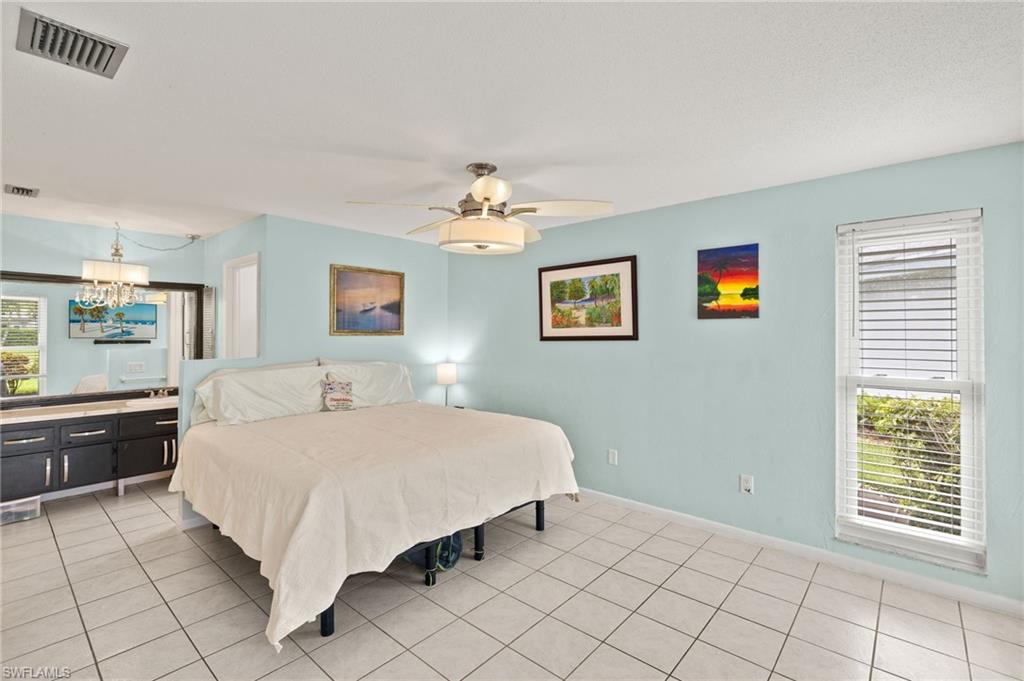 LAKEWOOD VILLAS - Residential