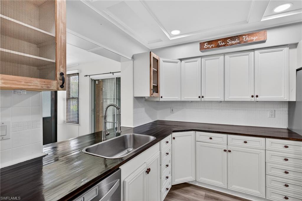 LAKEWOOD VILLAS - Residential