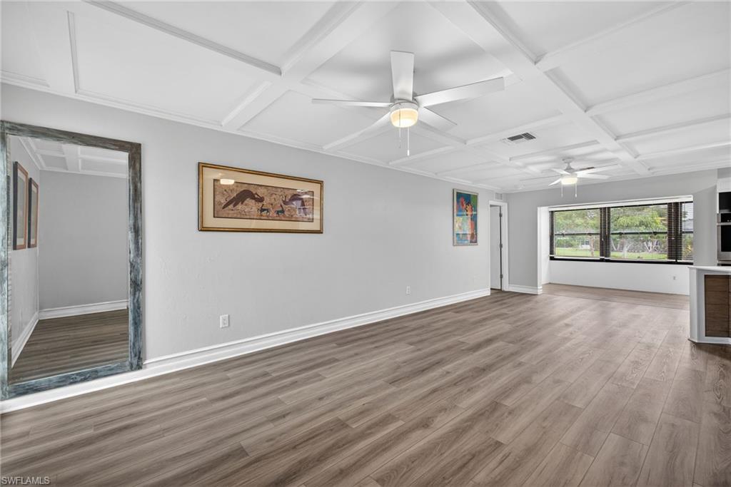 LAKEWOOD VILLAS - Residential