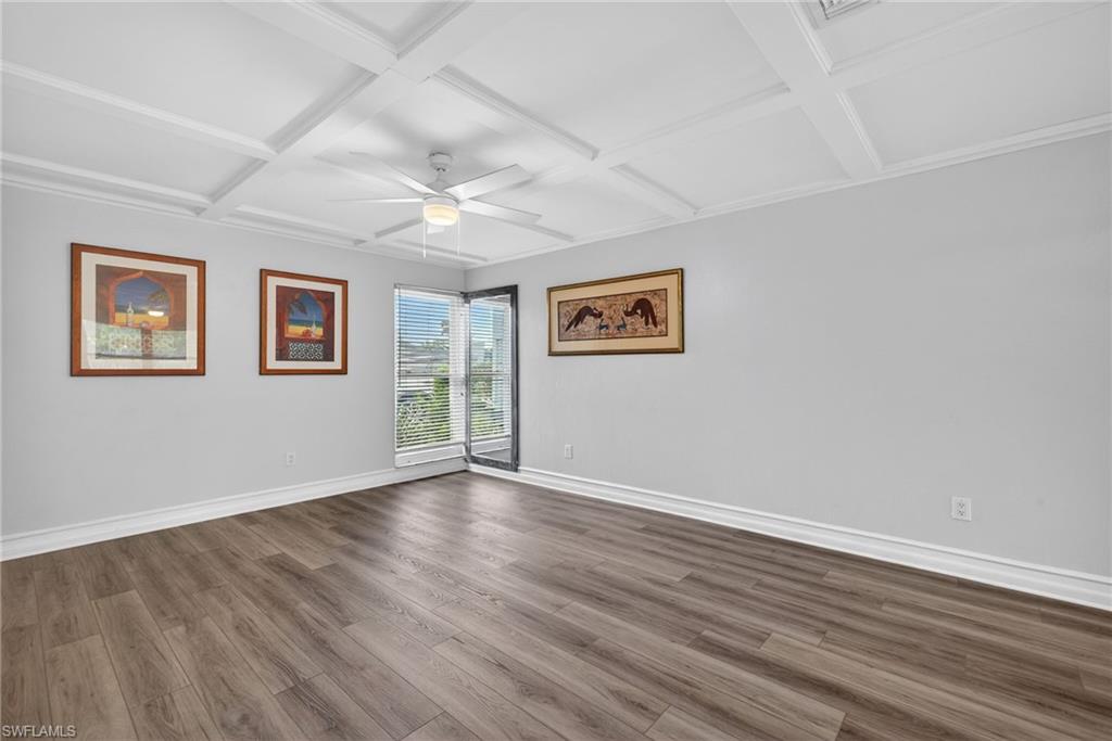 LAKEWOOD VILLAS - Residential