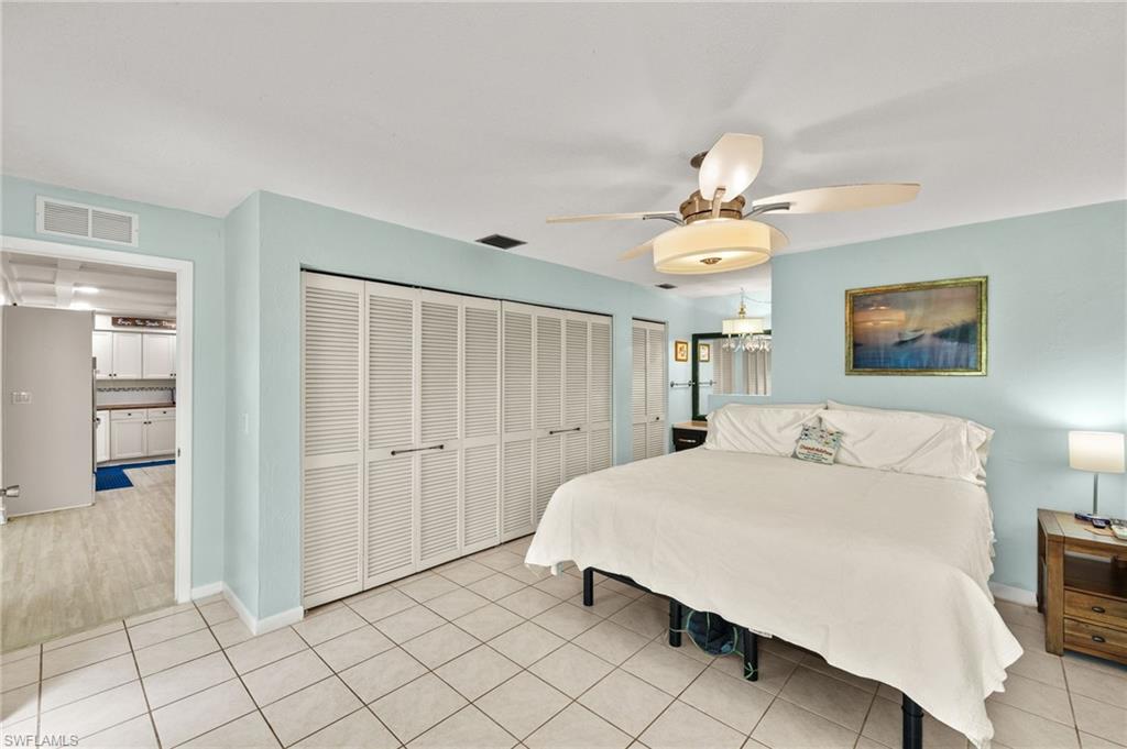 LAKEWOOD VILLAS - Residential