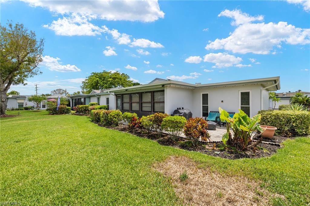 LAKEWOOD VILLAS - Residential