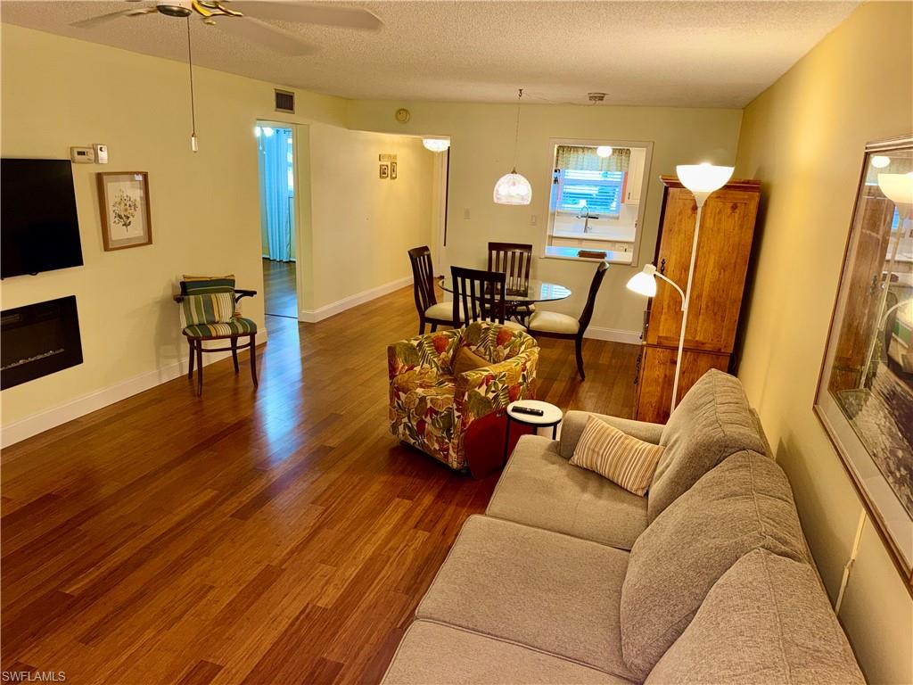 VALLEY STREAM COURT - Residential