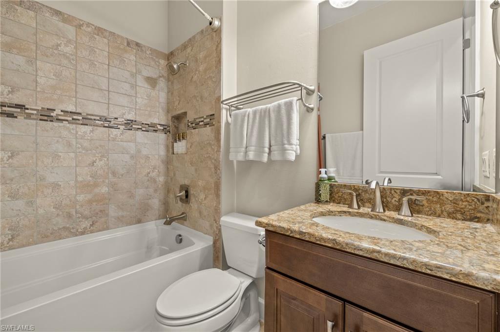 PEBBLE POINTE - Residential