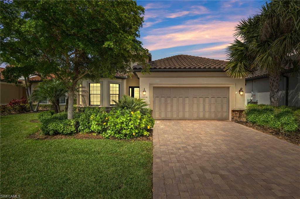 PEBBLE POINTE - Residential