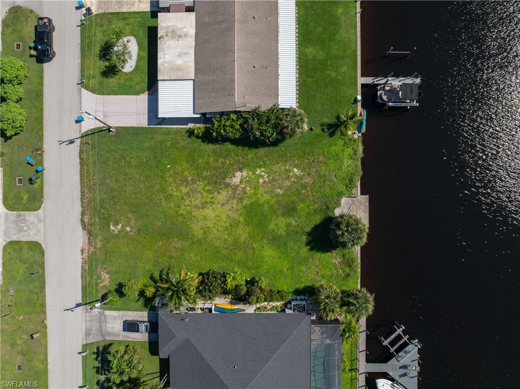 CAPE CORAL - Land