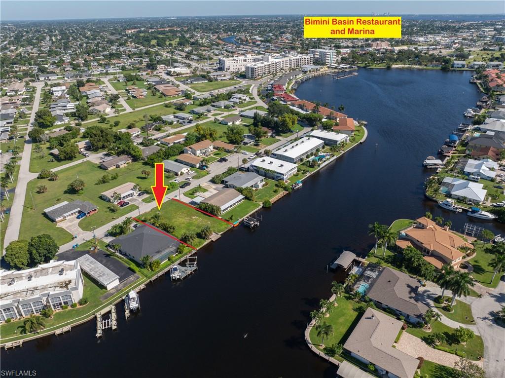 CAPE CORAL - Land
